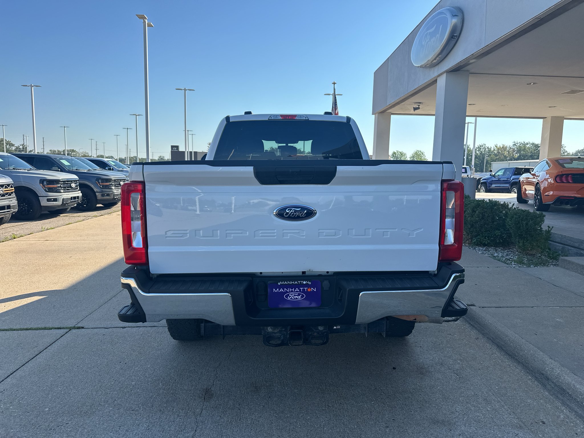 Used 2023 Oxford White Ford XL image 16