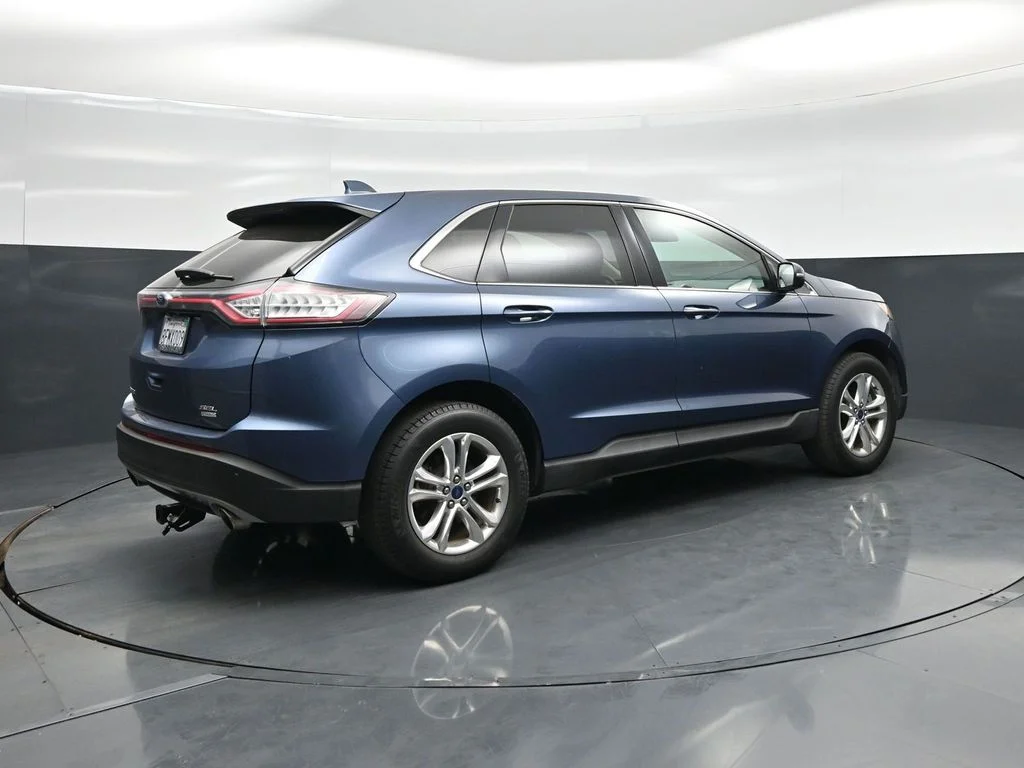 Certified Used 2018 Blue Ford SEL image 30