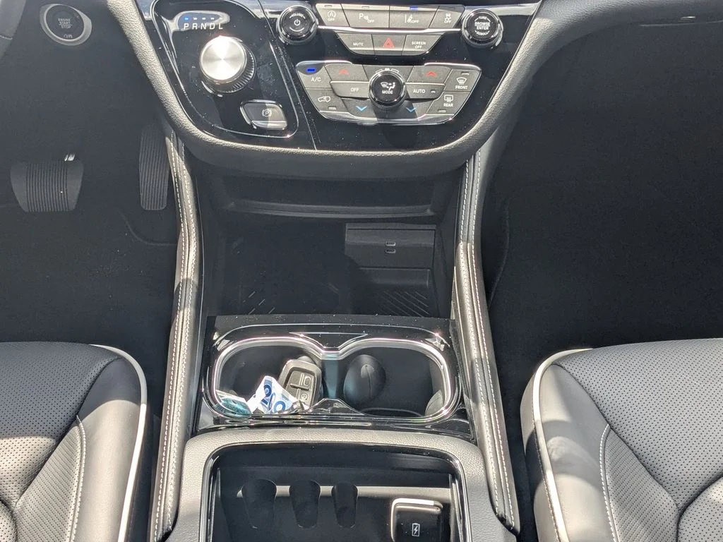 2026 Chrysler Pacifica Limited - Photo 19