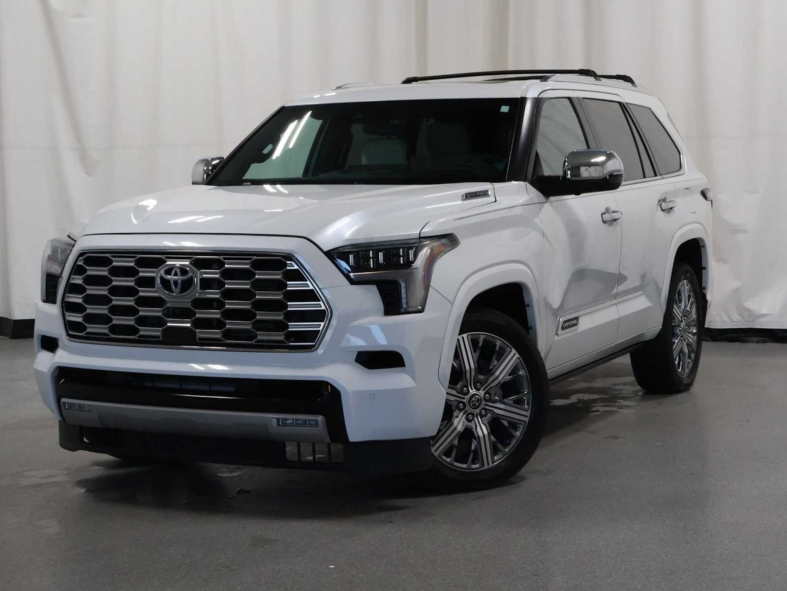 2024 Toyota Sequoia Capstone 4WD i-FORCE MAX Hybrid's photo
