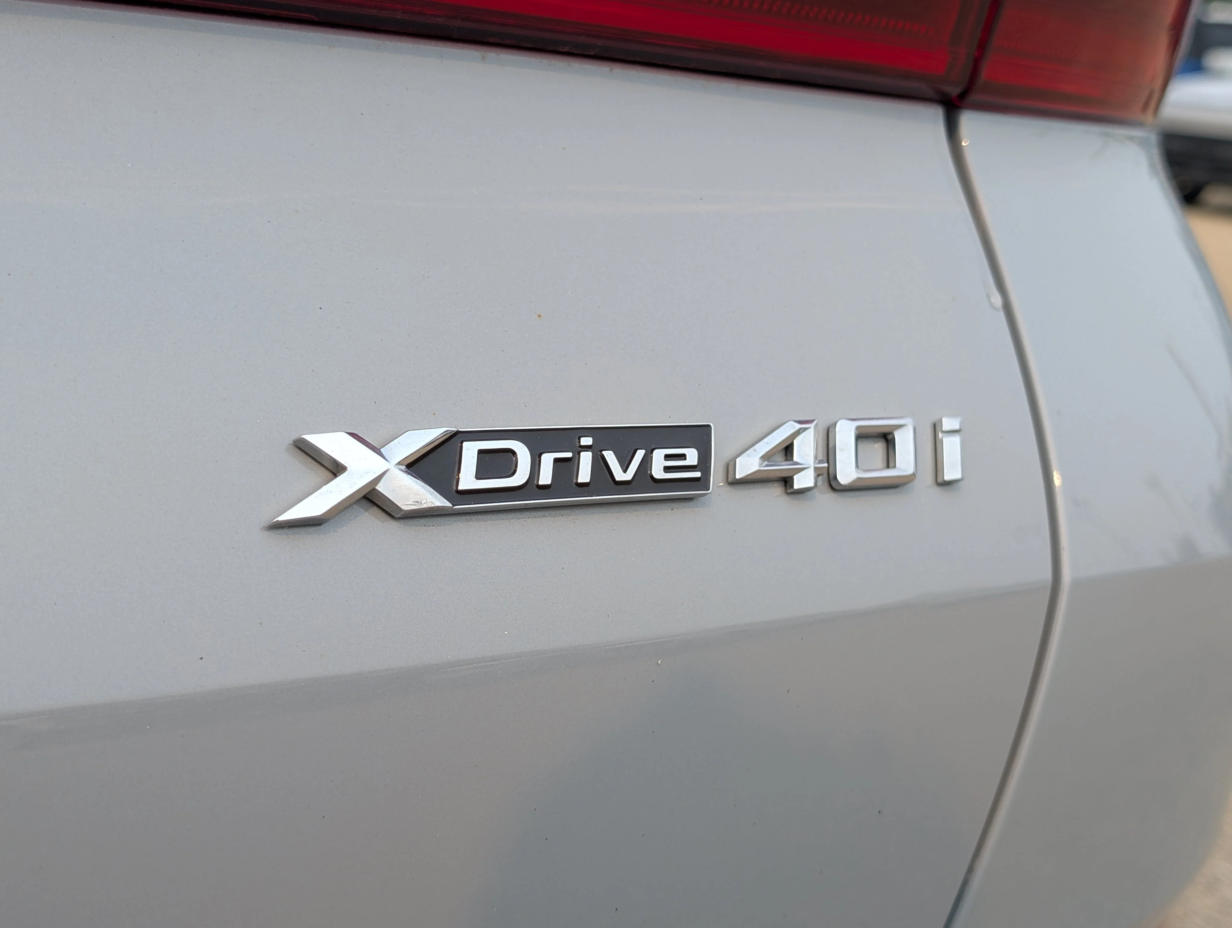 Used 2024 Gray BMW xDrive40i image 14
