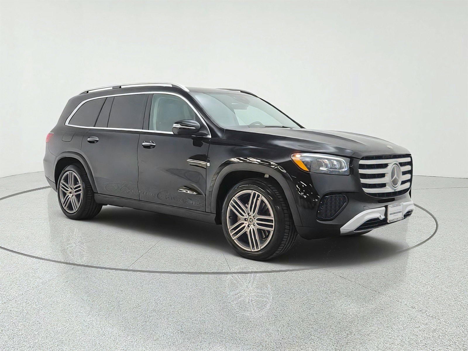 Certified Used 2026 Obsidian Black Metallic Mercedes-Benz GLS 450 4MATIC® SUV image 3