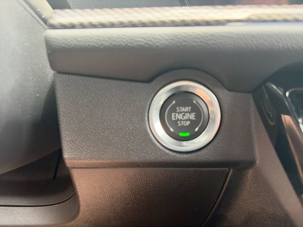 Used 2026 Black Chevrolet High Country image 28