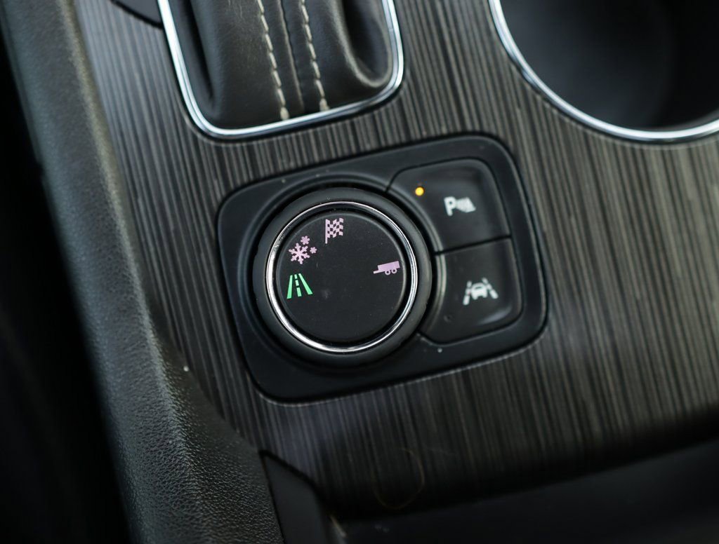 2017 GMC Acadia SLT-2 - Photo 16