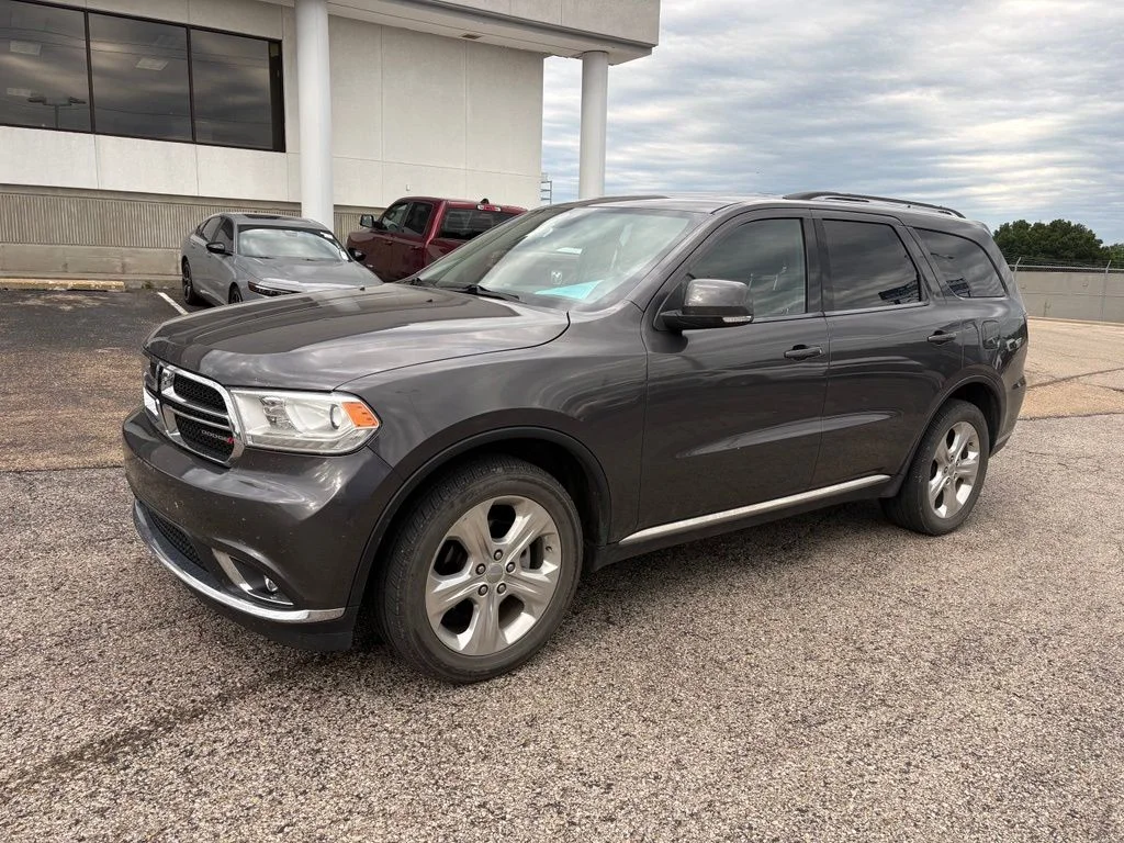 Used 2014 Granite Crystal Clearcoat Metallic Dodge Limited image 3