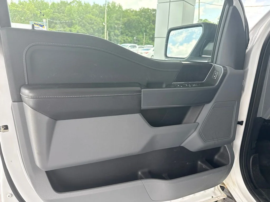 Used 2021 Oxford White Ford XLT image 29