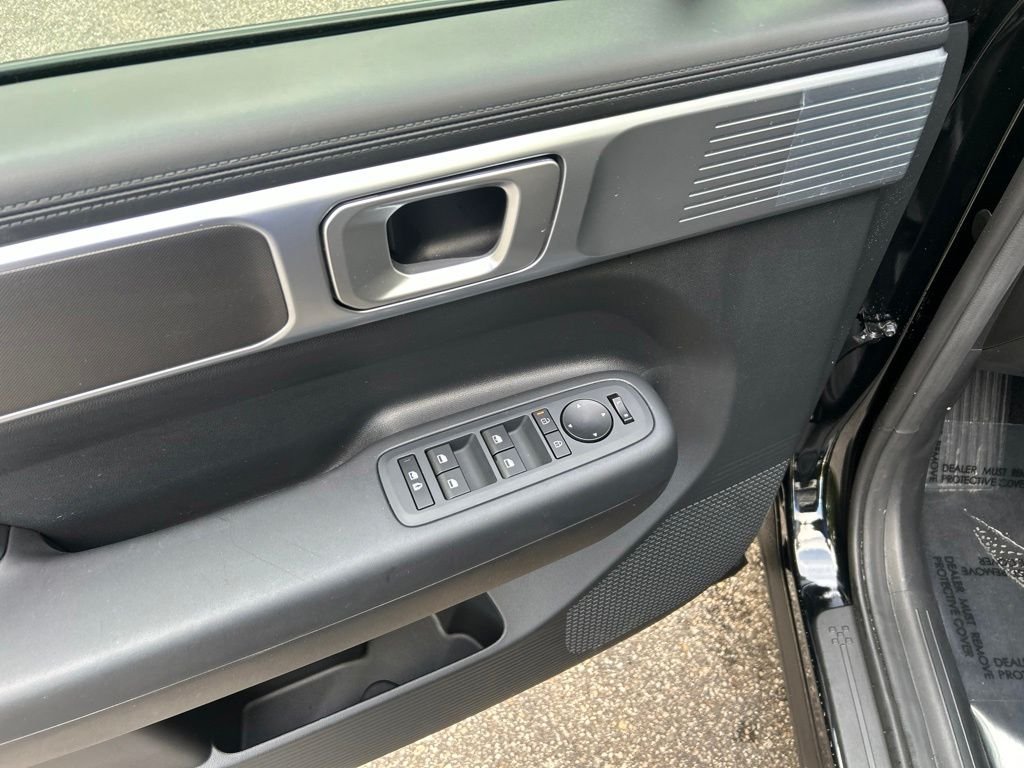 Certified Used 2026 Black Hyundai SE image 15