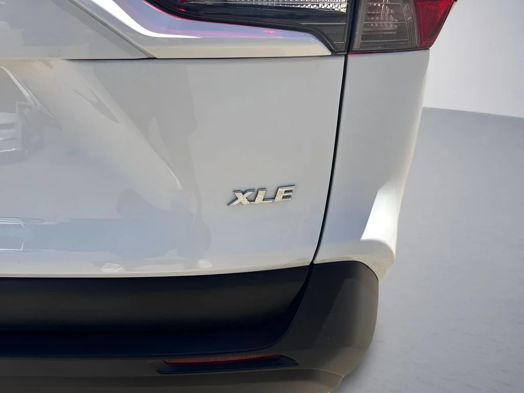 Used 2024 White Toyota XLE image 35