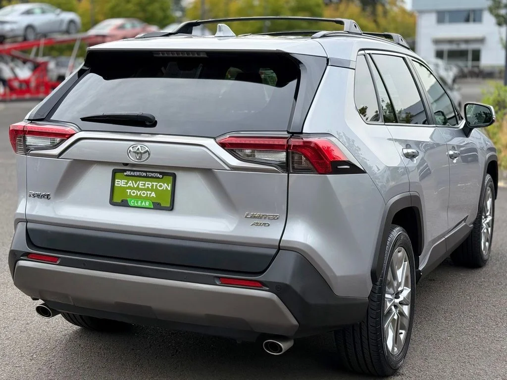 Used 2020 Silver Sky Metallic Toyota Limited image 5
