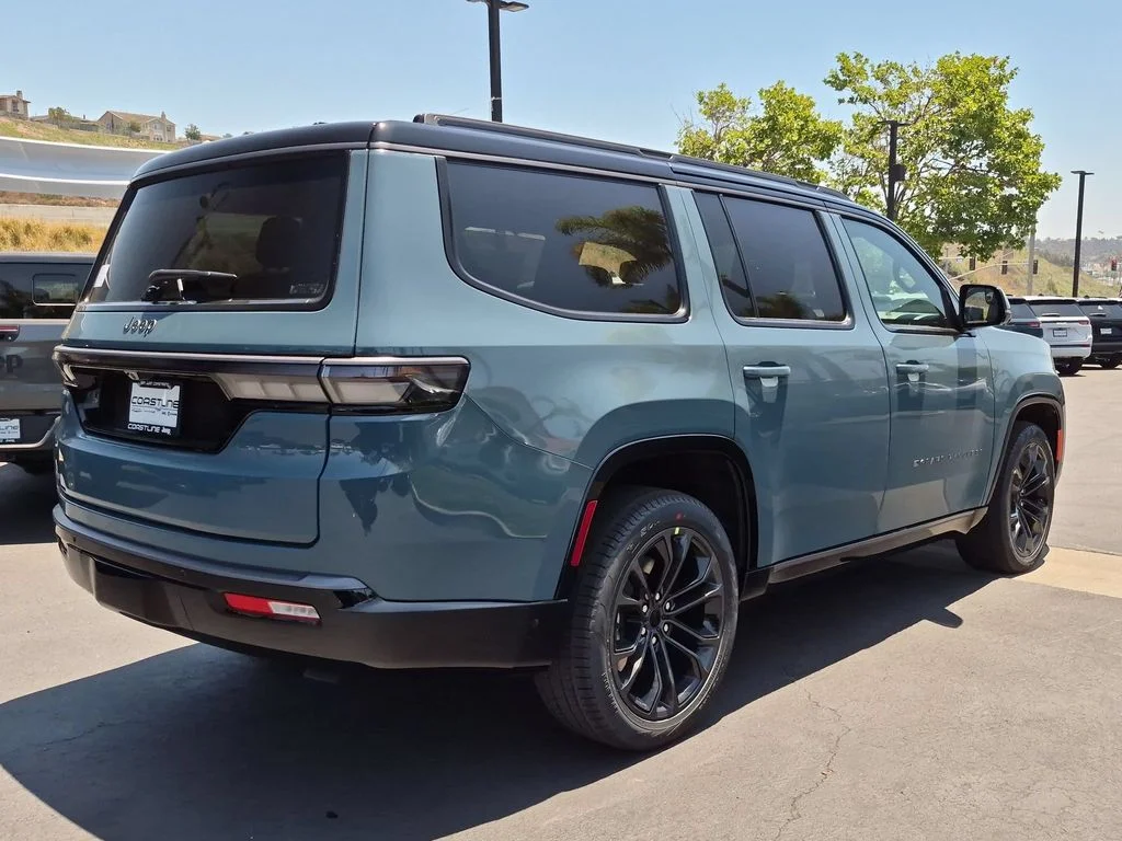 New 2026 Steel Blue Jeep Summit Reserve image 5