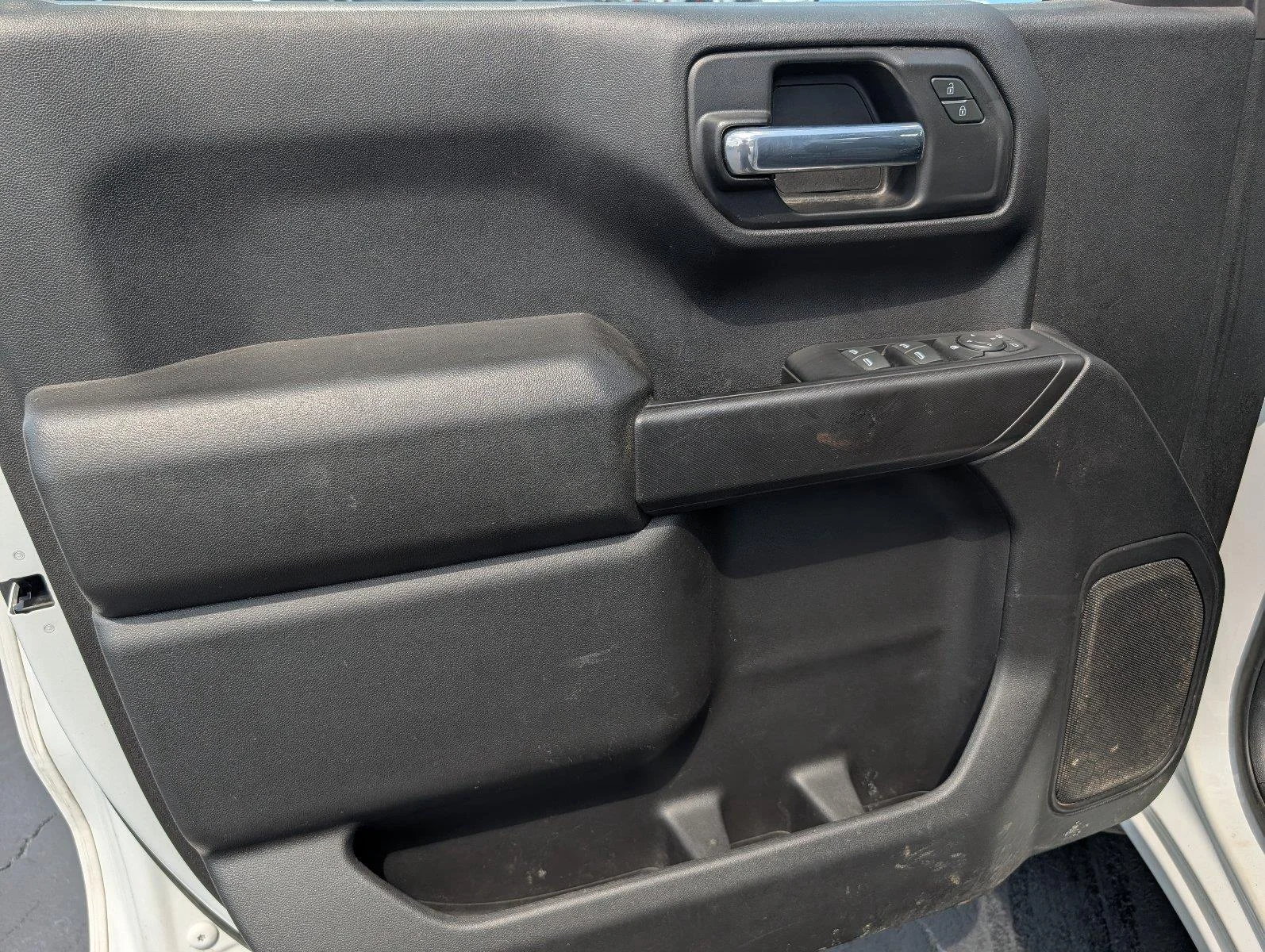 Used 2023 SUMMIT WHITE Chevrolet Custom Trail Boss image 15