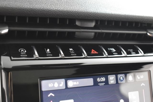 Used 2023 Gray Jeep Altitude X image 28