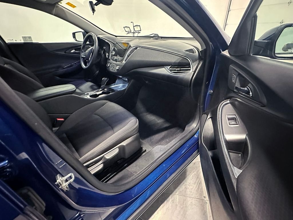 Used 2019 Blue Chevrolet LT image 24