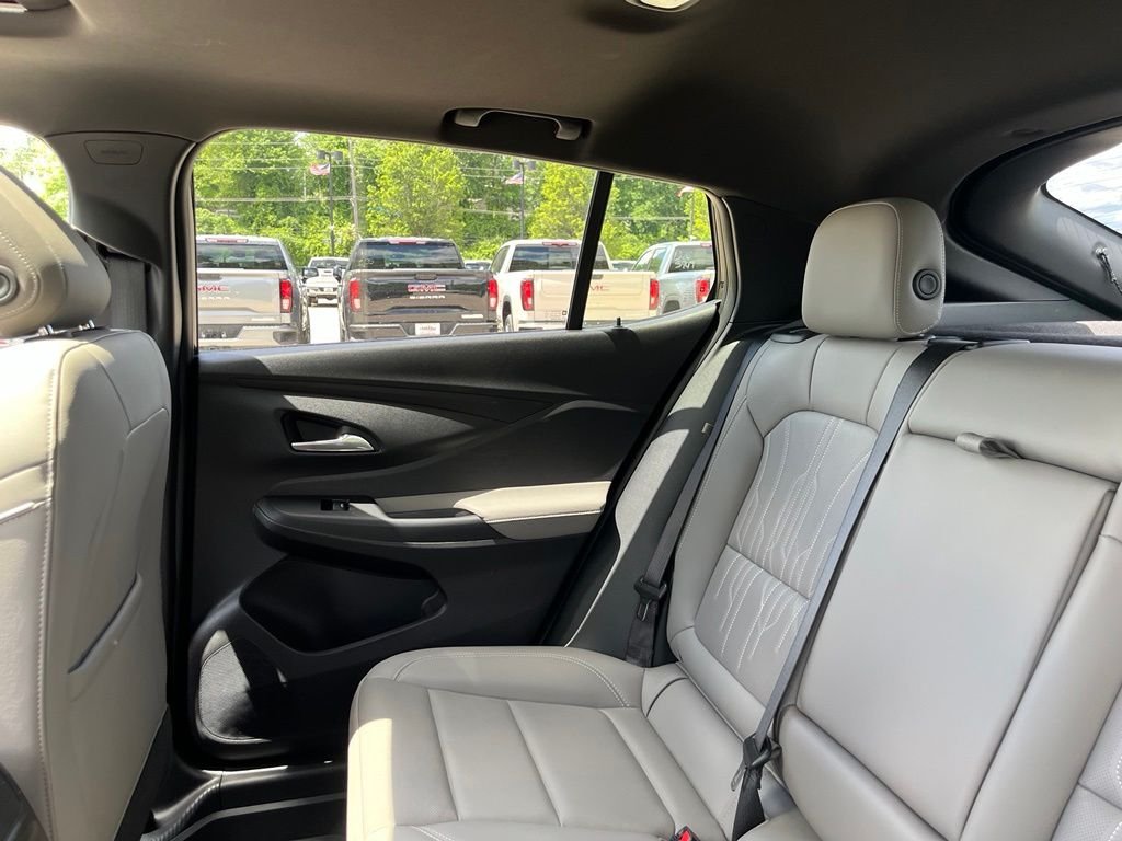 Used 2025 Ebony Twilight Metallic Buick Avenir image 20