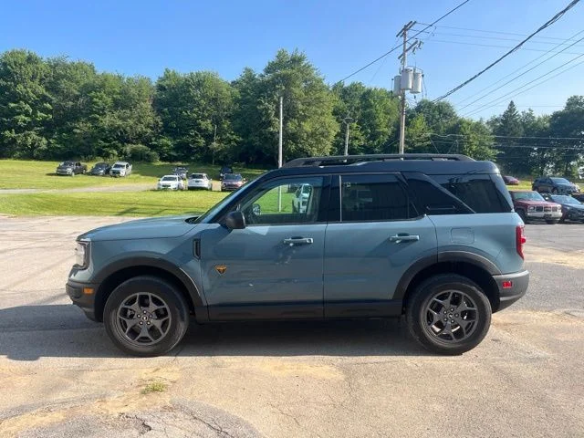 Used 2022 Gray Ford Badlands image 9