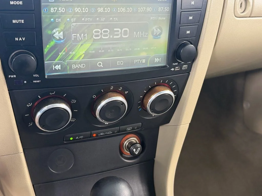 Used 2004 Beige Mazda i Base image 16