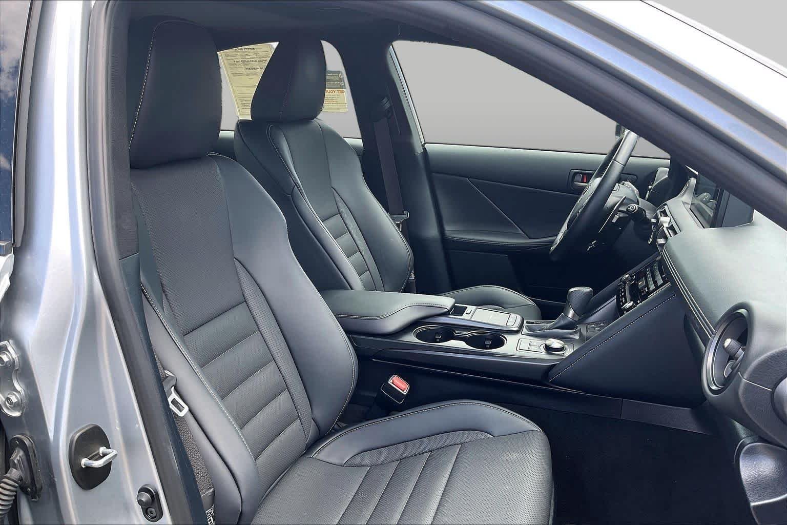 Used 2025 Iridium Lexus F SPORT image 9