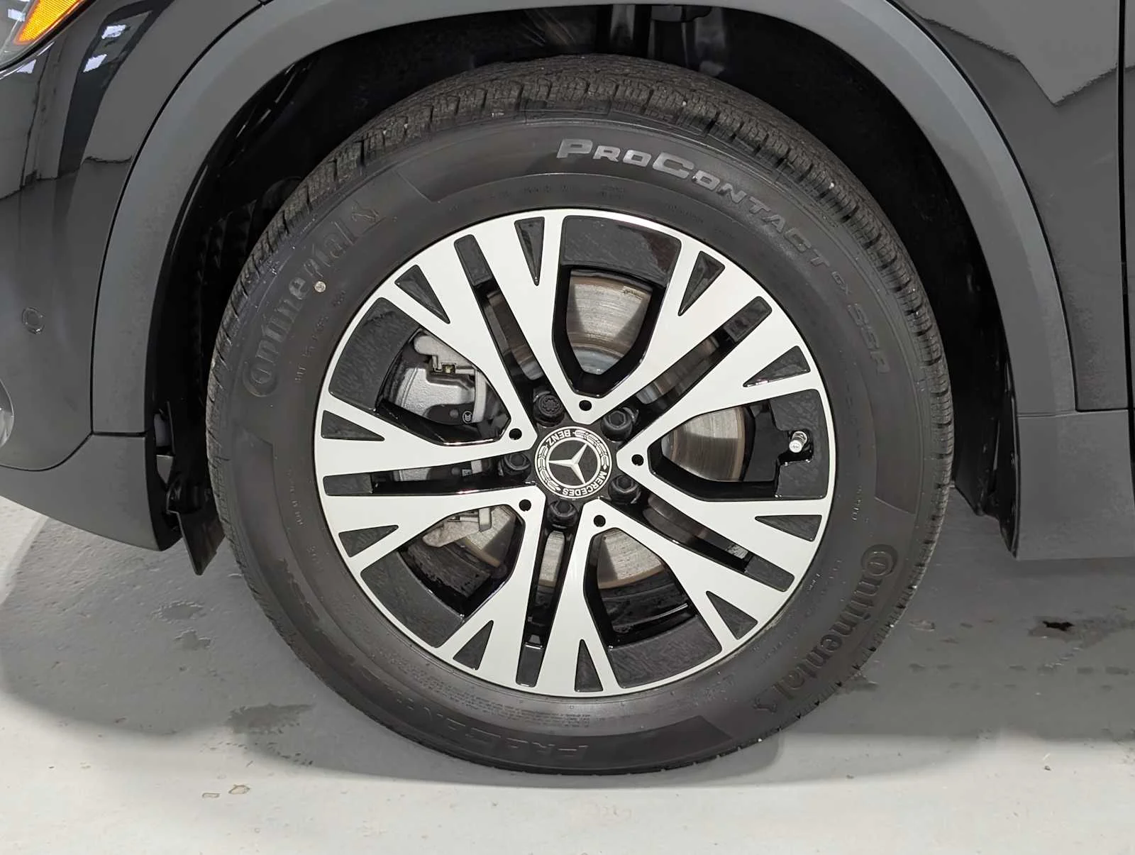 Certified Used 2025 Night Black Mercedes-Benz GLA 250 image 3