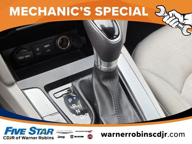 Used 2017 White Hyundai SE image 32