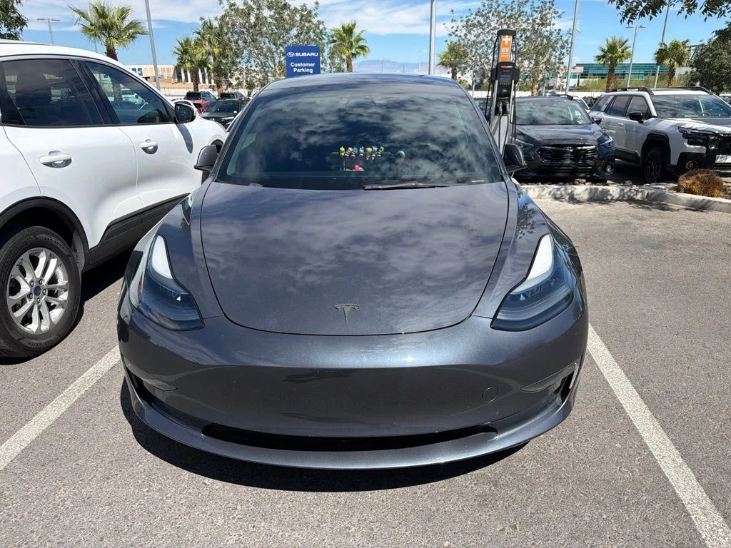 Used 2023  Tesla Base image 6