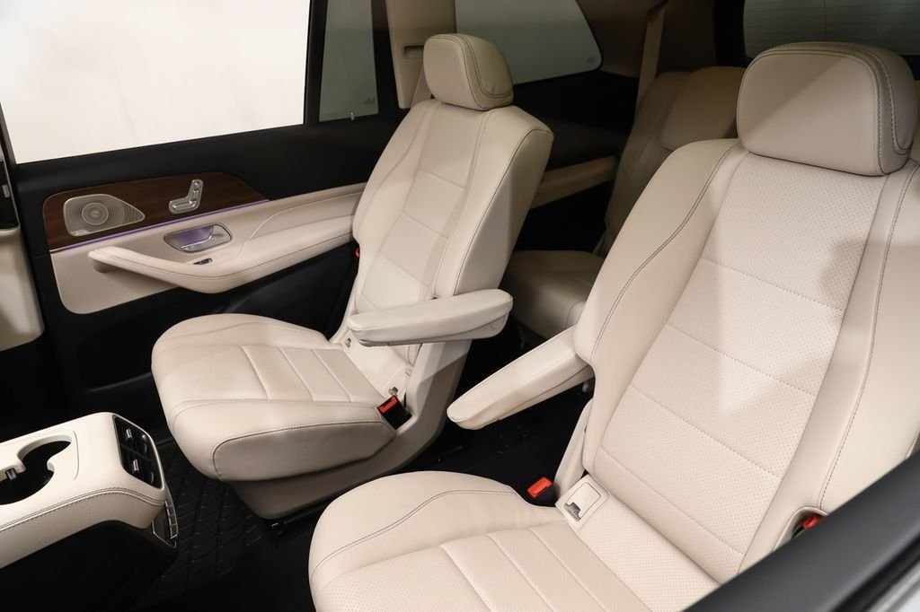 New 2026 Polar White Mercedes-Benz GLS 450 image 11