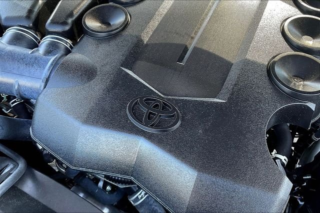 Used 2024 Silver Toyota TRD Off-Road Premium image 33