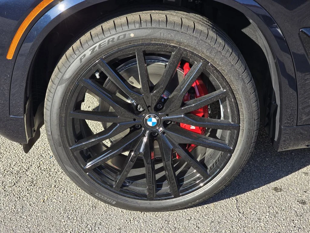 Used 2026 Black BMW sDrive40i image 5