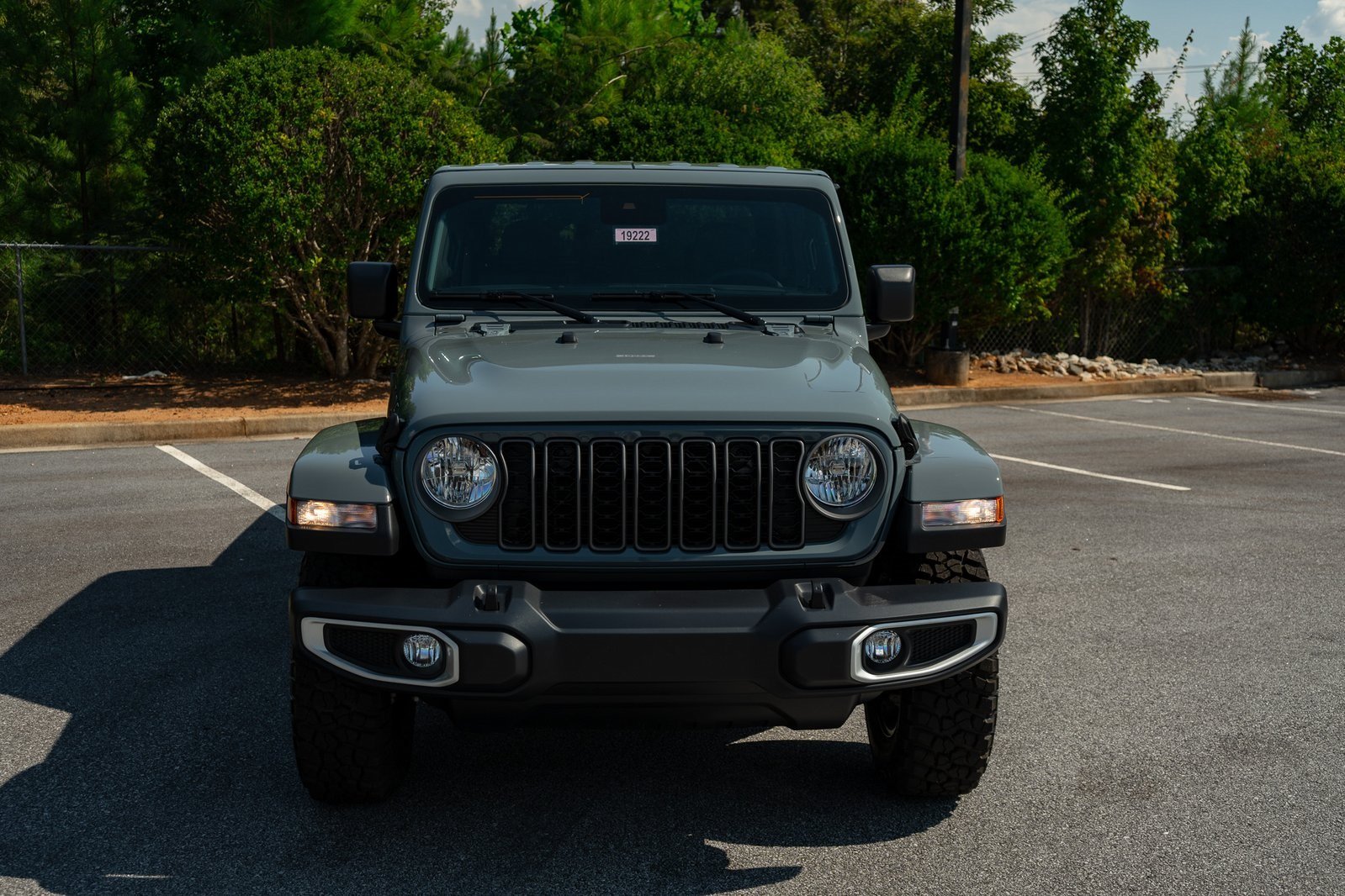2025 Jeep Gladiator Sport photo 2