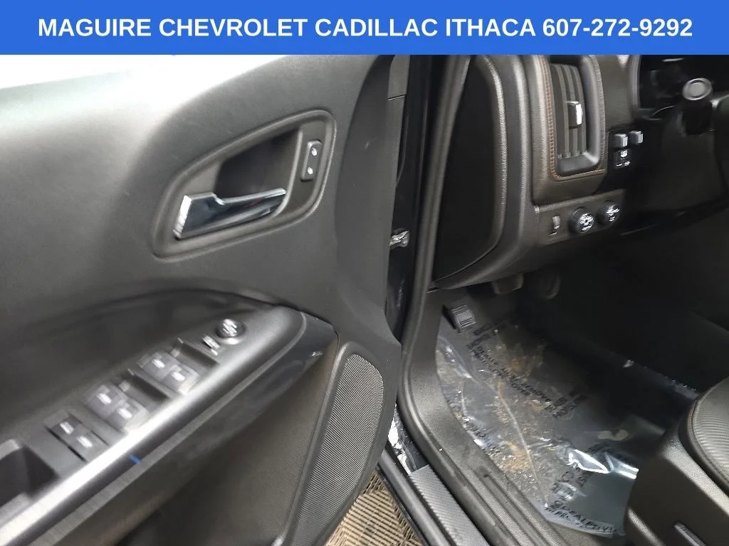 Used 2022 Onyx Black GMC AT4 - Cloth image 27