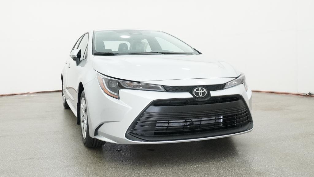New 2026 Classic Silver Metallic Toyota LE image 4