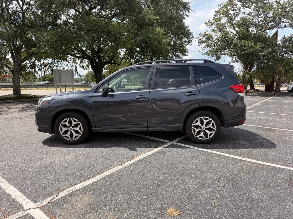 Used 2019 Gray Subaru Premium image 6