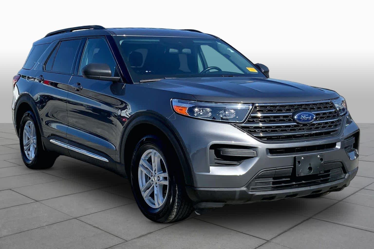 Used 2022 Carbonized Gray Metallic Ford XLT image 3