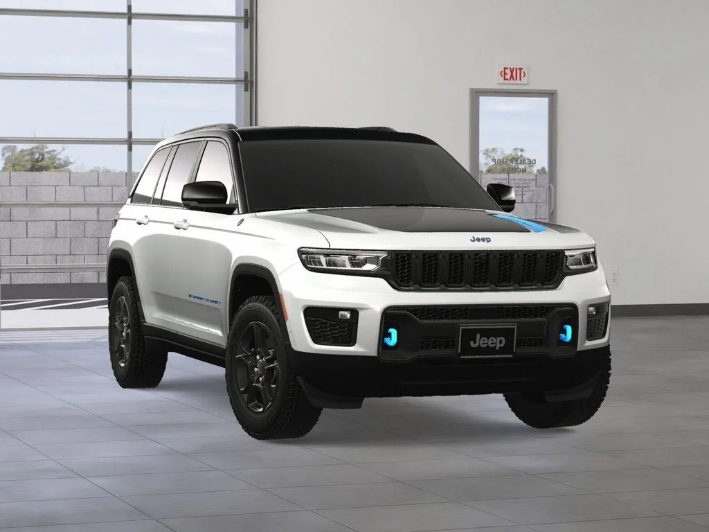 New 2024 Bright White Clearcoat Jeep Trailhawk 4xe image 9
