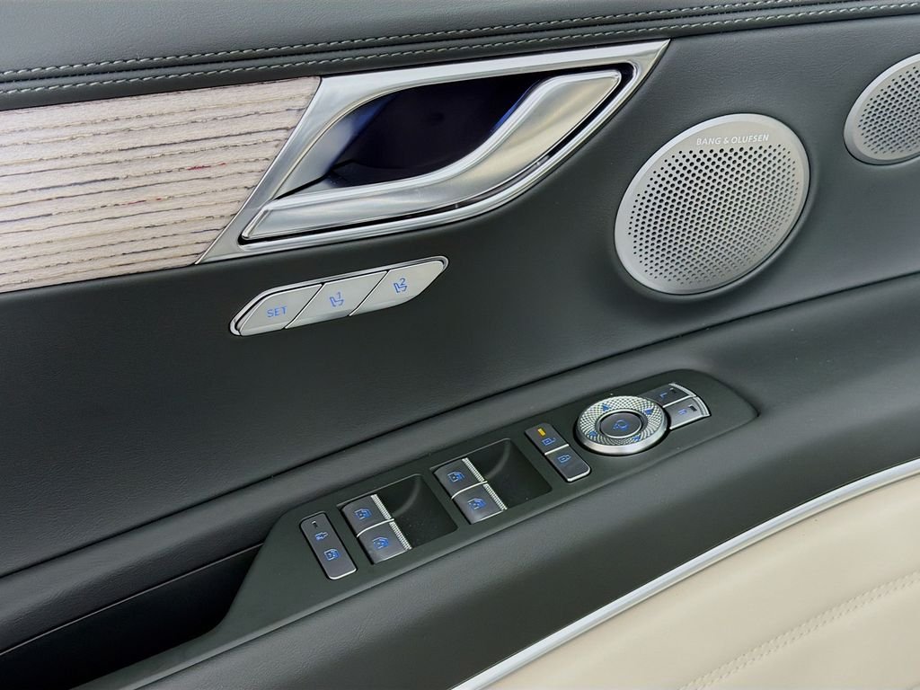 New 2026 Savile Silver Genesis 3.5T Advanced image 18