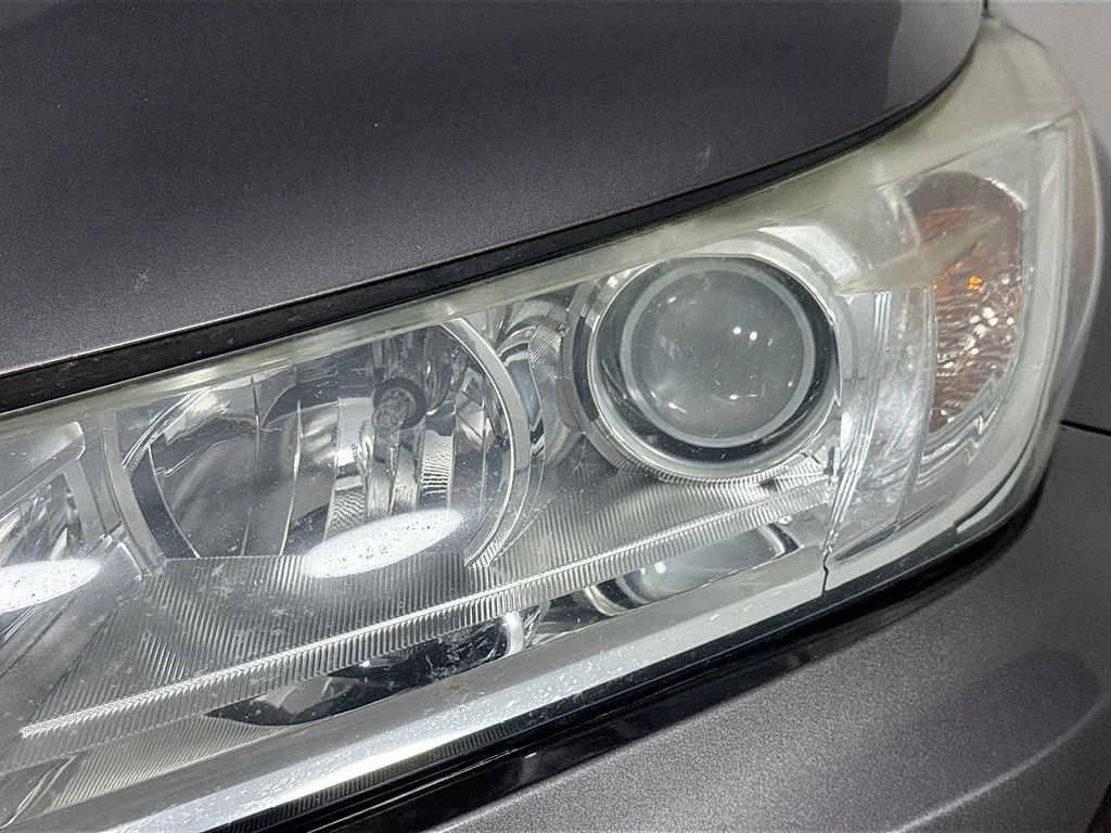 Used 2018 Gray Toyota XLE image 40
