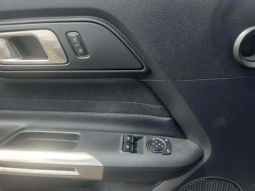 Used 2016 Gray Ford Shelby GT350 image 26