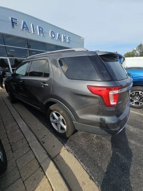 Certified Used 2017 Magnetic Metallic Ford XLT image 2
