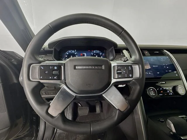 Certified Used 2025 Black Land Rover S image 12