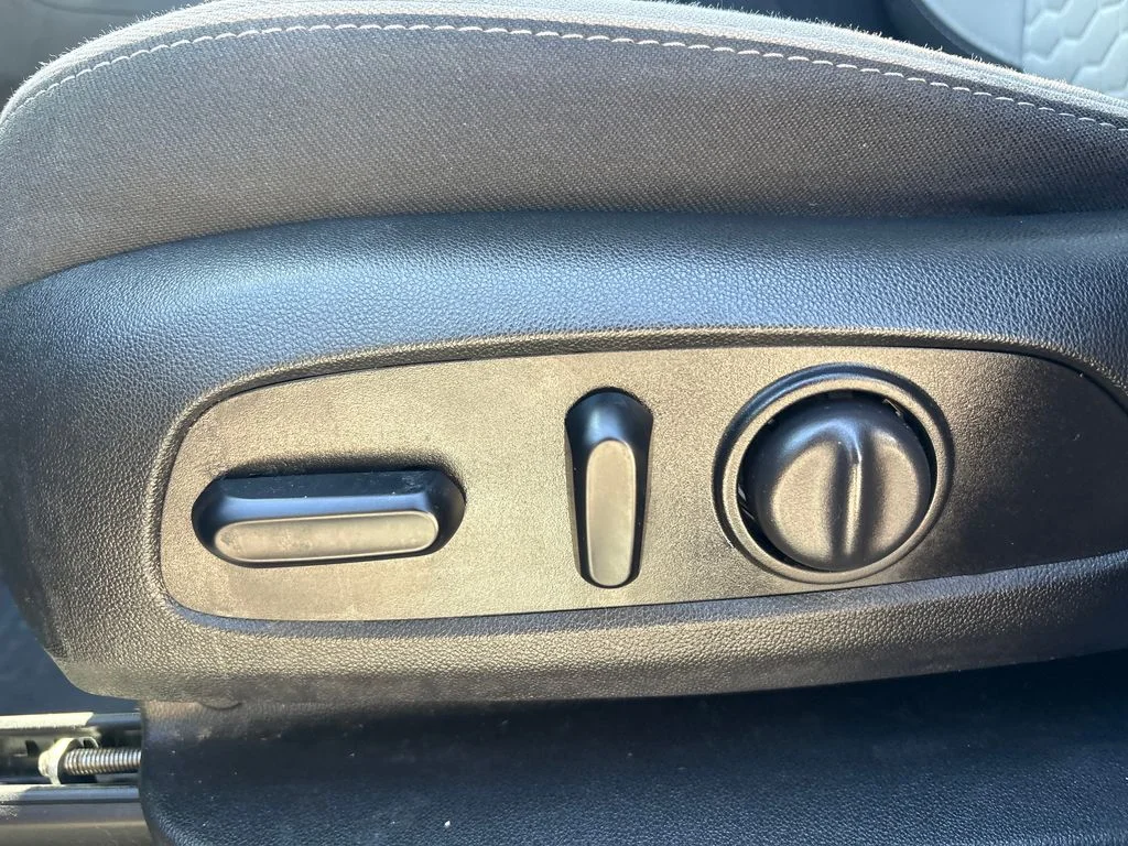 Used 2020 Black Chevrolet LS image 15