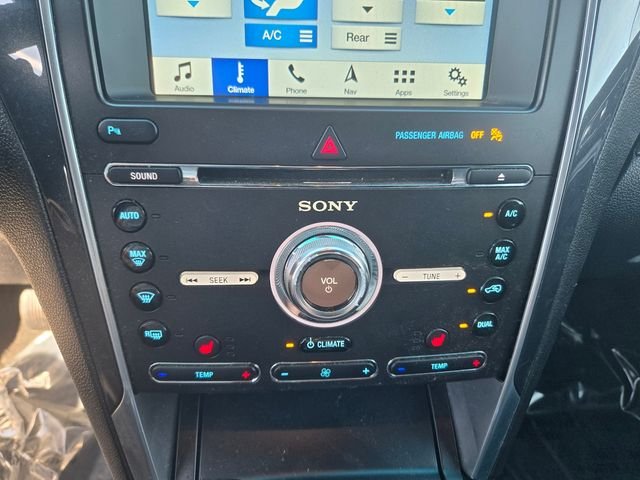 Used 2017 Gray Ford Sport image 15