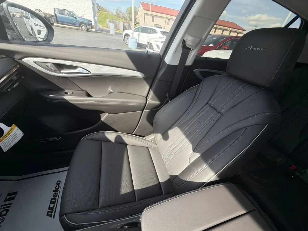 New 2026 Ebony Twilight Metallic Buick Avenir image 29