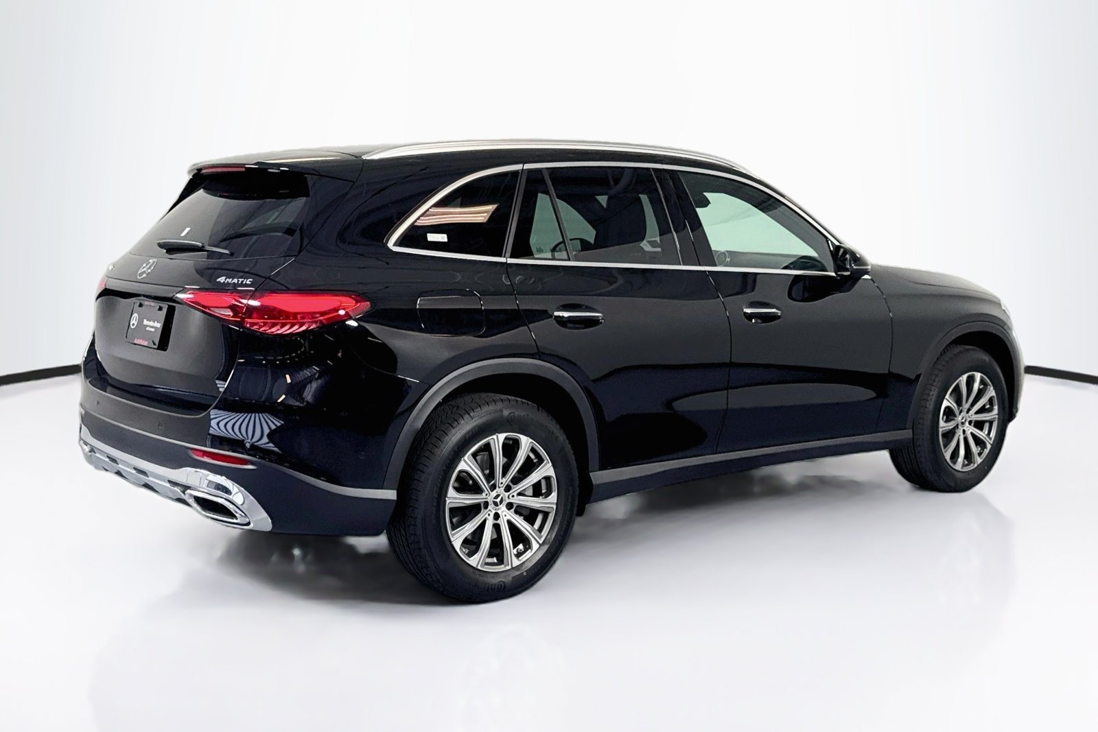 New 2026 Black Mercedes-Benz GLC 300 image 5