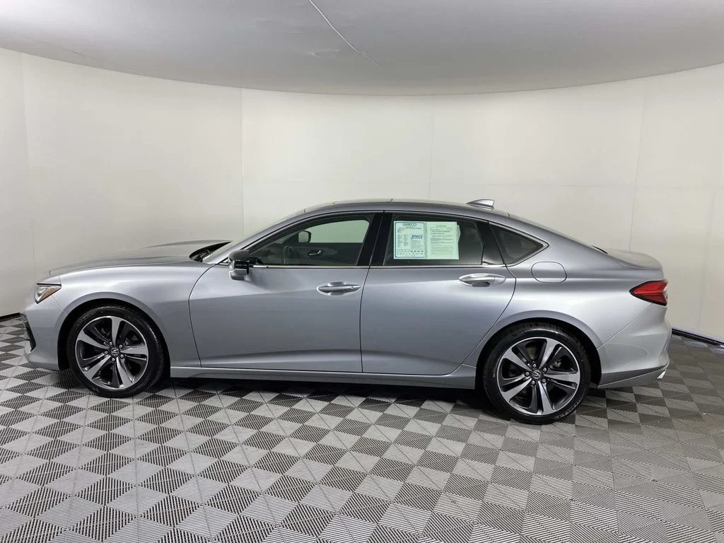 Used 2024 Lunar Silver Metallic Acura Technology Package image 5