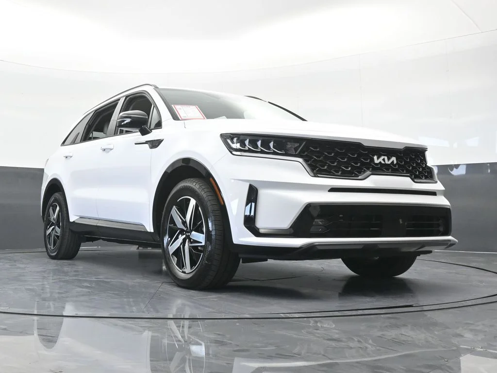 Used 2023 Glacial White Pearl Kia EX image 67