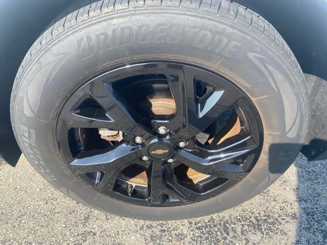 Used 2018 Summit White Chevrolet Premier image 9