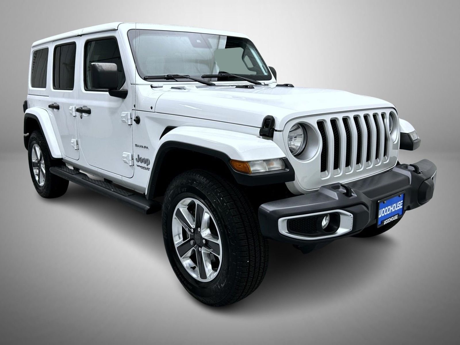 Used 2019 White Jeep Unlimited Sahara image 3