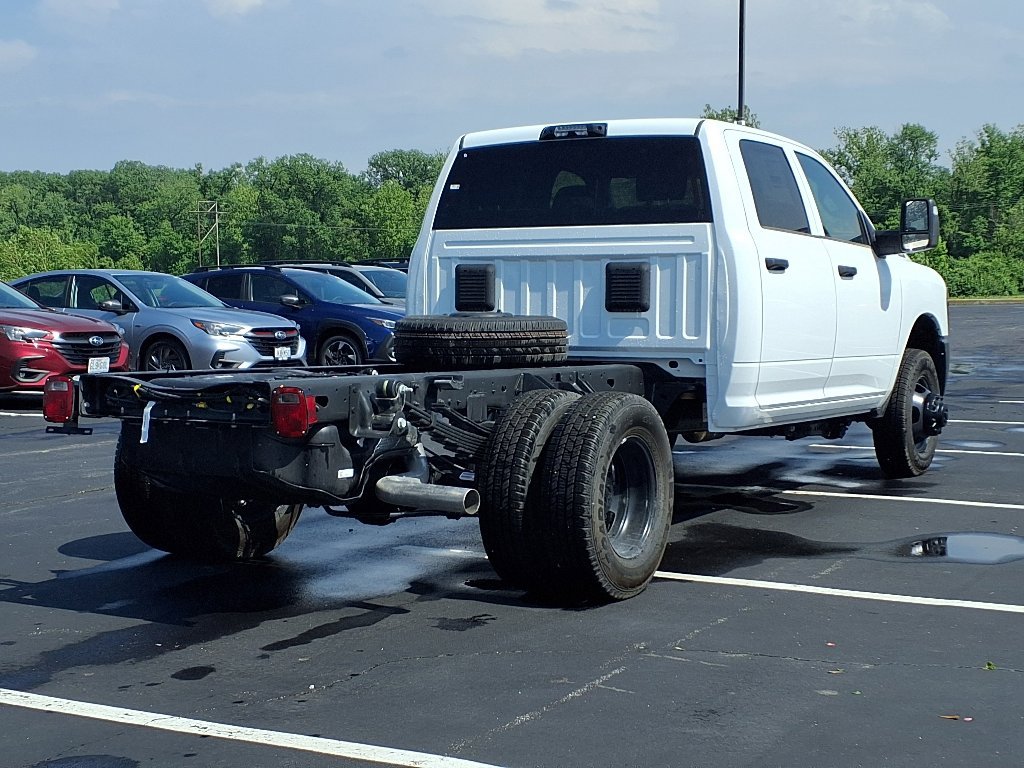 2025 RAM 3500 Chassis Tradesman - Photo 18