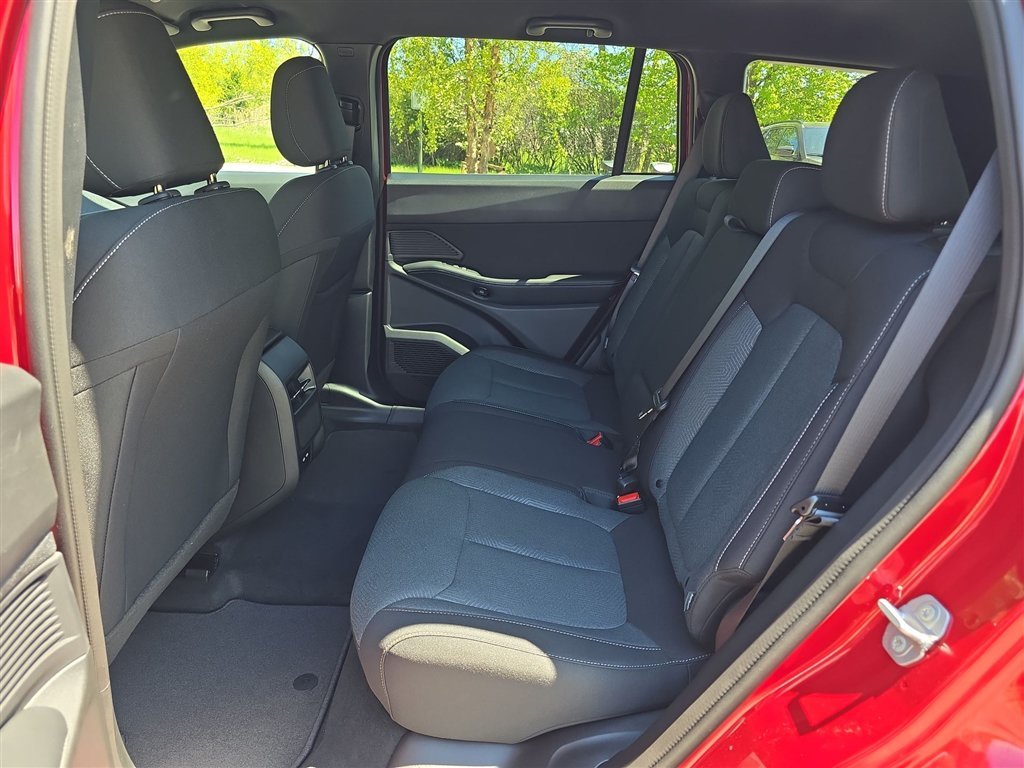 New 2026 Red Hot Pearl-Coat Exterior Paint Jeep Laredo image 18