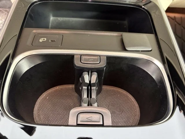 Used 2022  Mercedes-Benz GLB 250 image 33