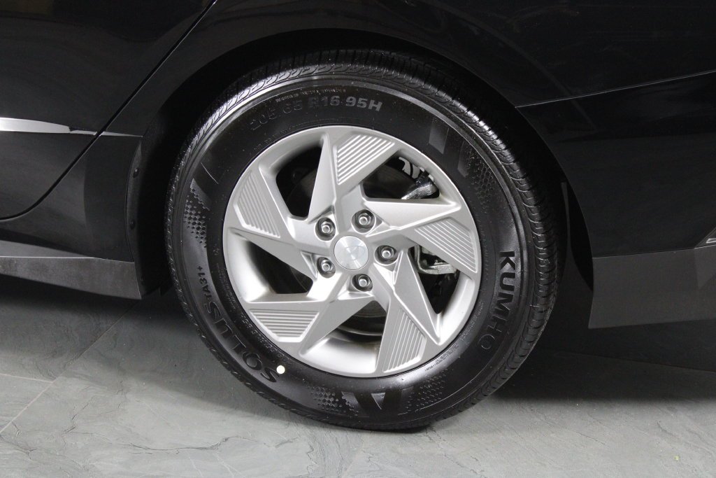 Certified Used 2026 Black Hyundai SE image 15